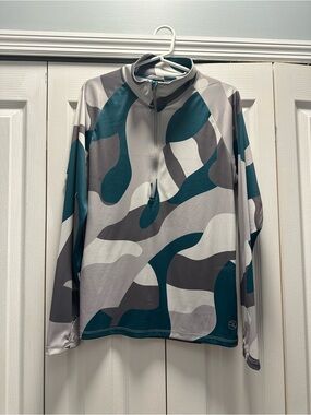 Women’s Fishing Shirt - Size Large